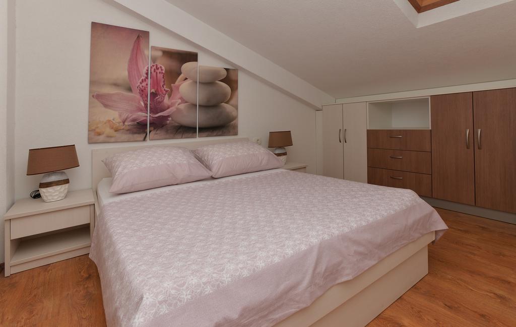 Ivana Apartments Makarska Exterior photo
