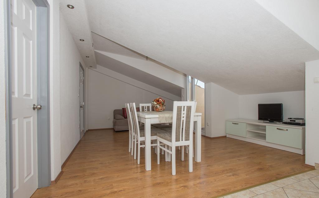 Ivana Apartments Makarska Exterior photo