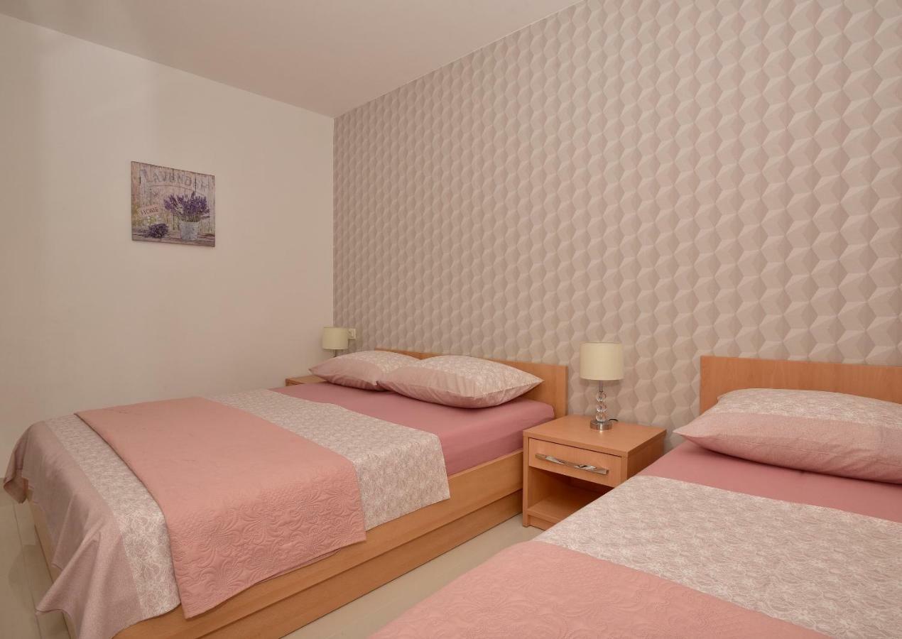 Ivana Apartments Makarska Exterior photo